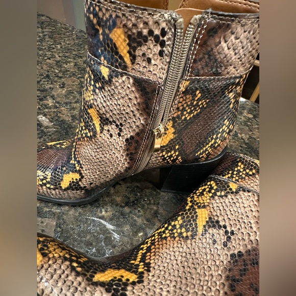 Franco Sarto Leather Faux Reptile Boots (Sz 9M) - Picture 4 of 9